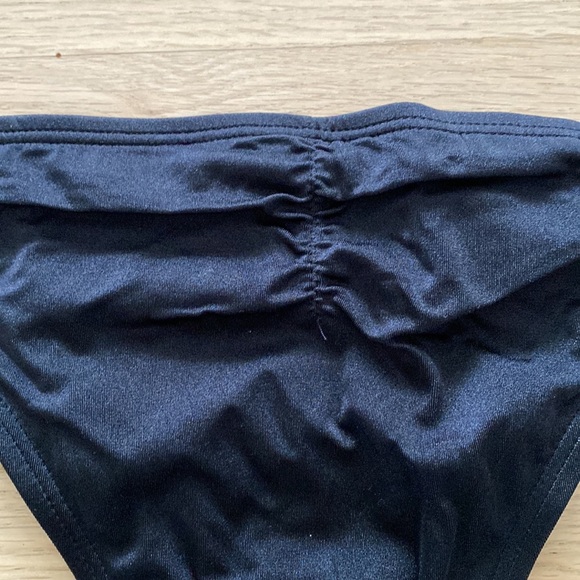 NWOT Victoria’s Secret Tanga Booty Swim Bottoms - Picture 4 of 5